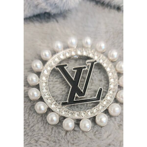 Silver White and Faux Pearl Brooch